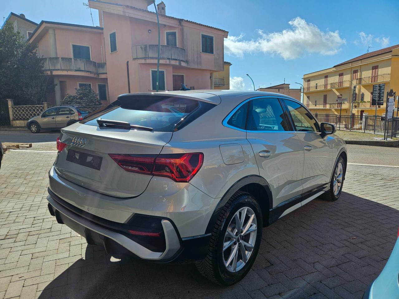 Audi Q3 35 TDI quattro S line edition