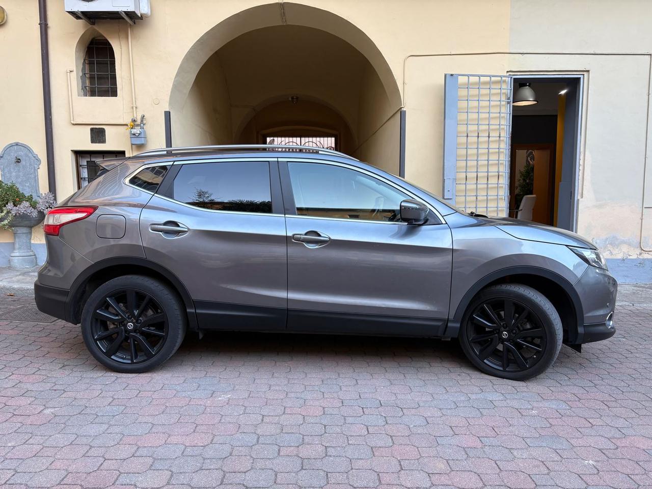 Nissan Qashqai Black Edition 1.6 dCi #7513