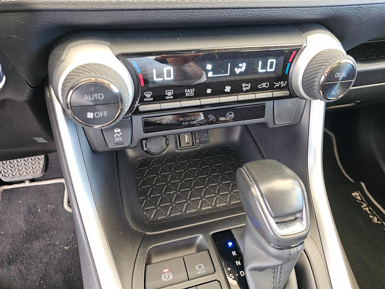 Toyota RAV 4 RAV4 2.5 HV (218CV) E-CVT 2WD Business