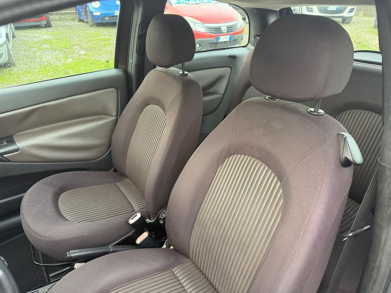 Lancia Ypsilon 1.4 Platino Ecochic GPL