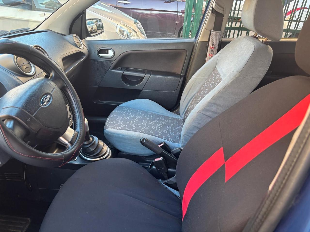 Ford Fiesta 1.4 TDCi 5p. Ghia