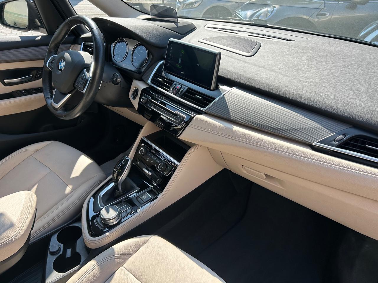 Bmw 218d Gran Tourer Luxury 7p CAMBIO AUT. PROBLEMI