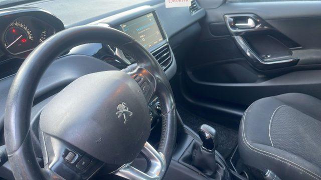 PEUGEOT 208 1° serie PureTech 82 5 porte Allure