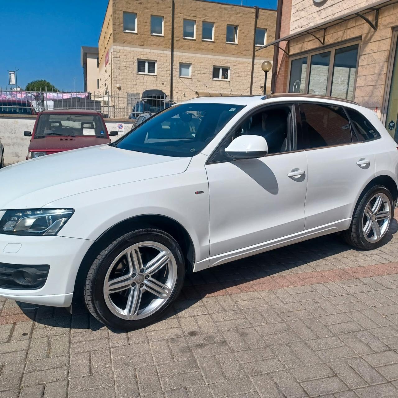 PERFETTA Q5 2.0 TDI AUTOMATICA 4X4