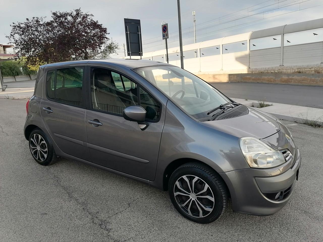 Renault Modus Grand 1.2 16V *110.000km* 2011