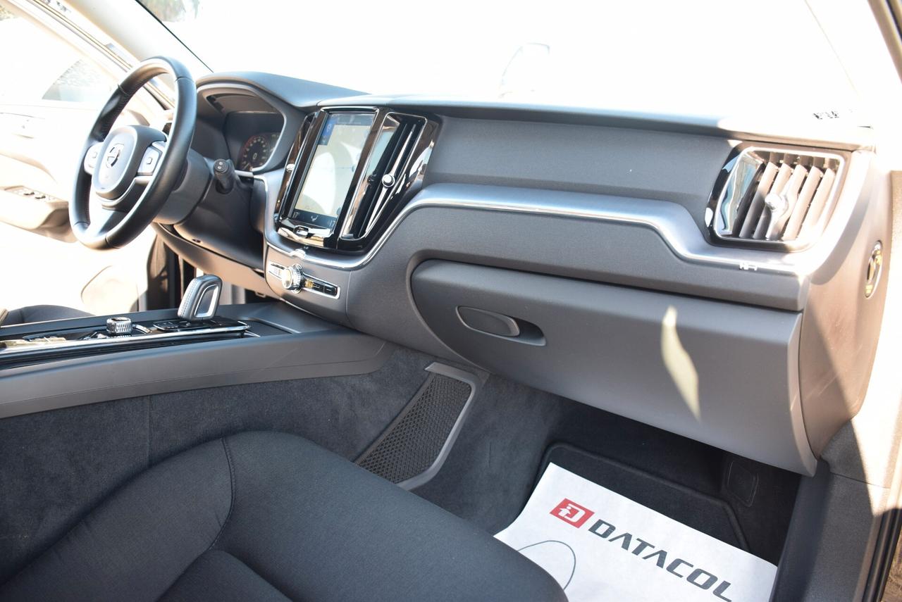 Volvo XC 60 XC60 IBRIDA DIESEL 4X4 2.0 B4 AWD AUTOM Geartronic Momentum FULL