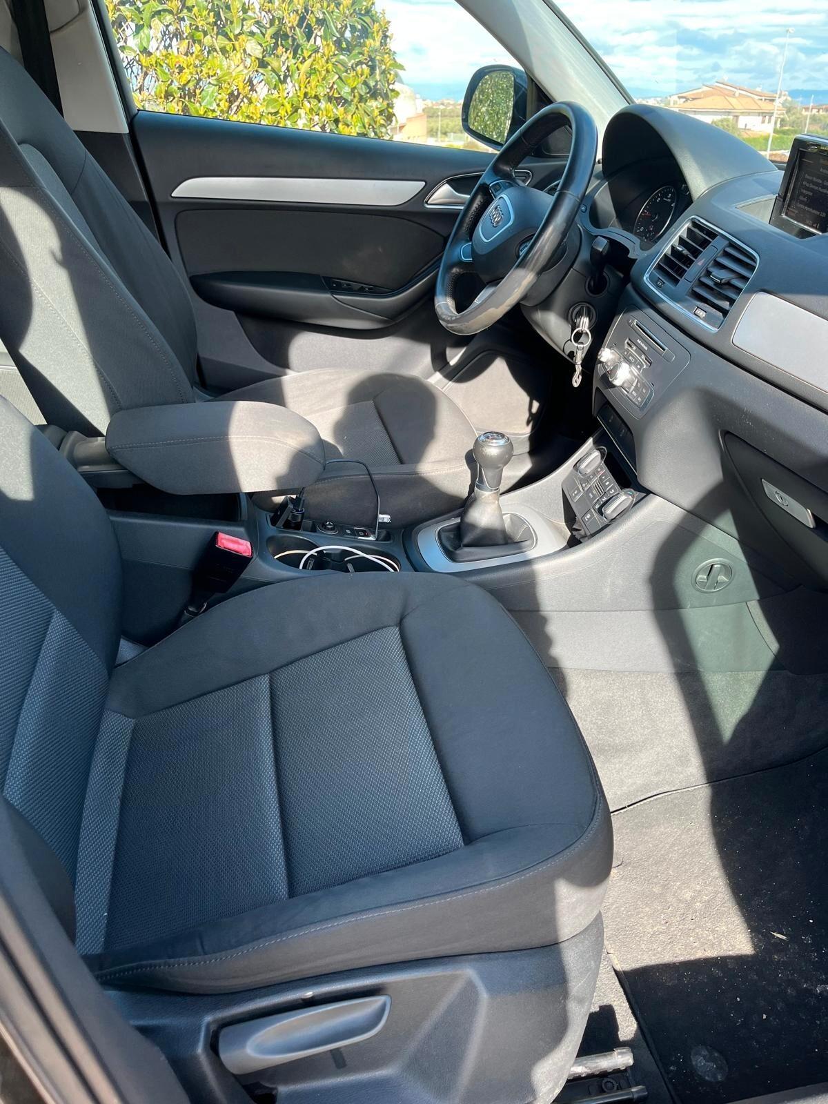 Audi Q3 2.0 TDI 120 CV Sport