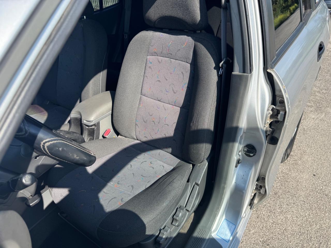 Hyundai Santa Fe Santa Fe 2.4i 4WD GL Plus