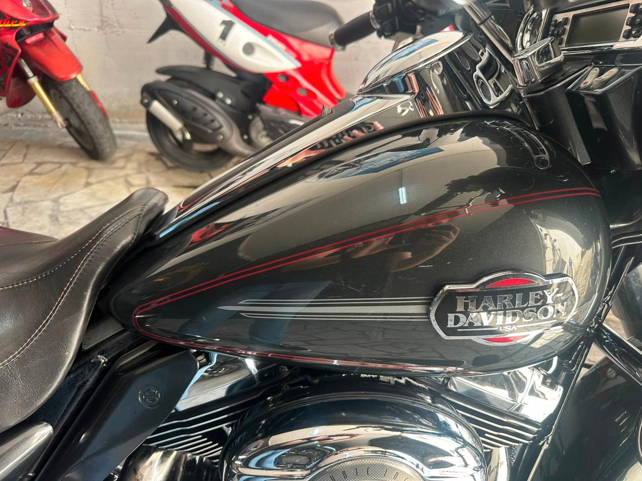 Harley-davidson FLHTCU Ultra Classic Electra Glide