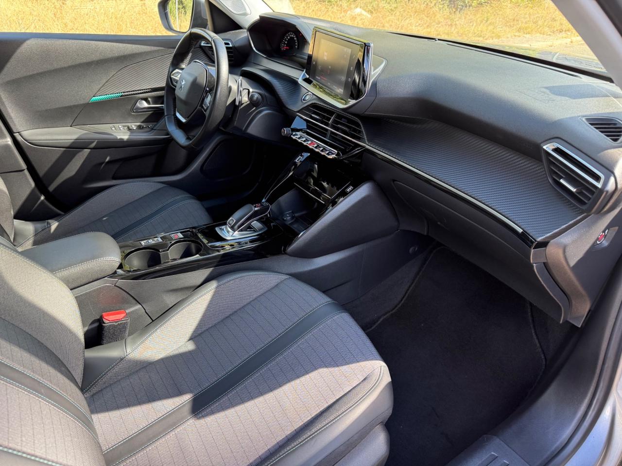 Peugeot 2008 BlueHDi 130 S&S EAT8 Allure