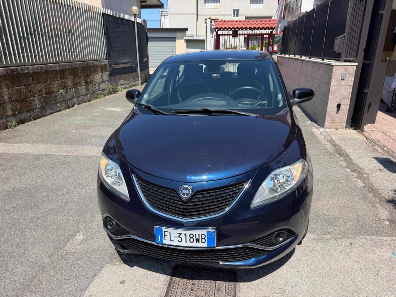 Lancia Ypsilon 1.2 69 CV 5 porte Silver