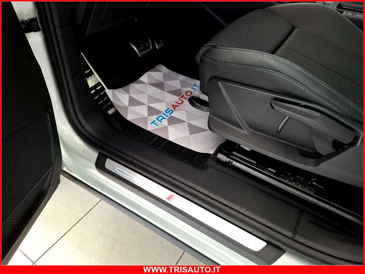 AUDI Q3 SPB 40 2.0 TDI S-Tronic Quattro S-Line Black Identity (TETTO PANORAMICO APRIBILE)