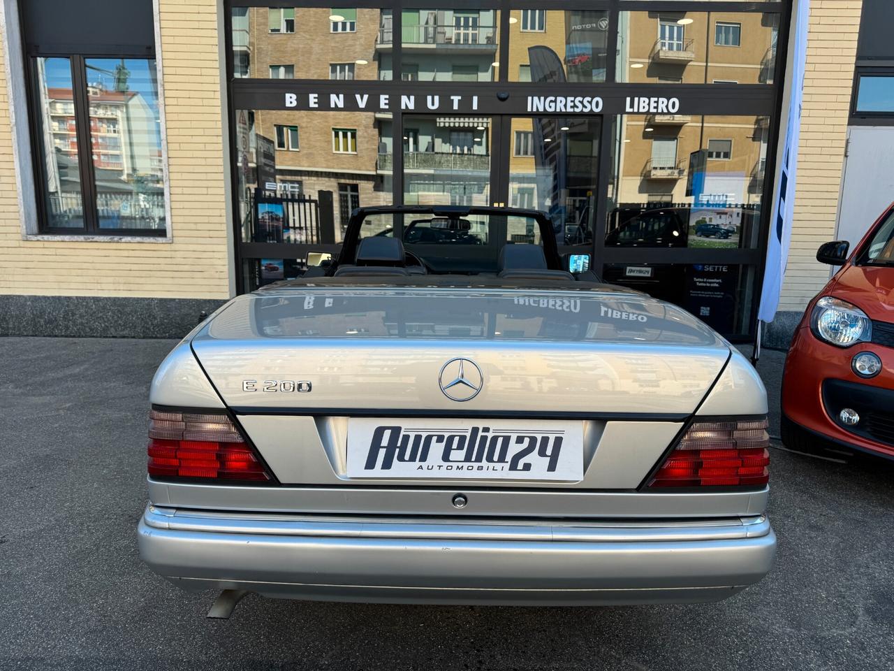 Mercedes-benz E-Series E 200 cabrio