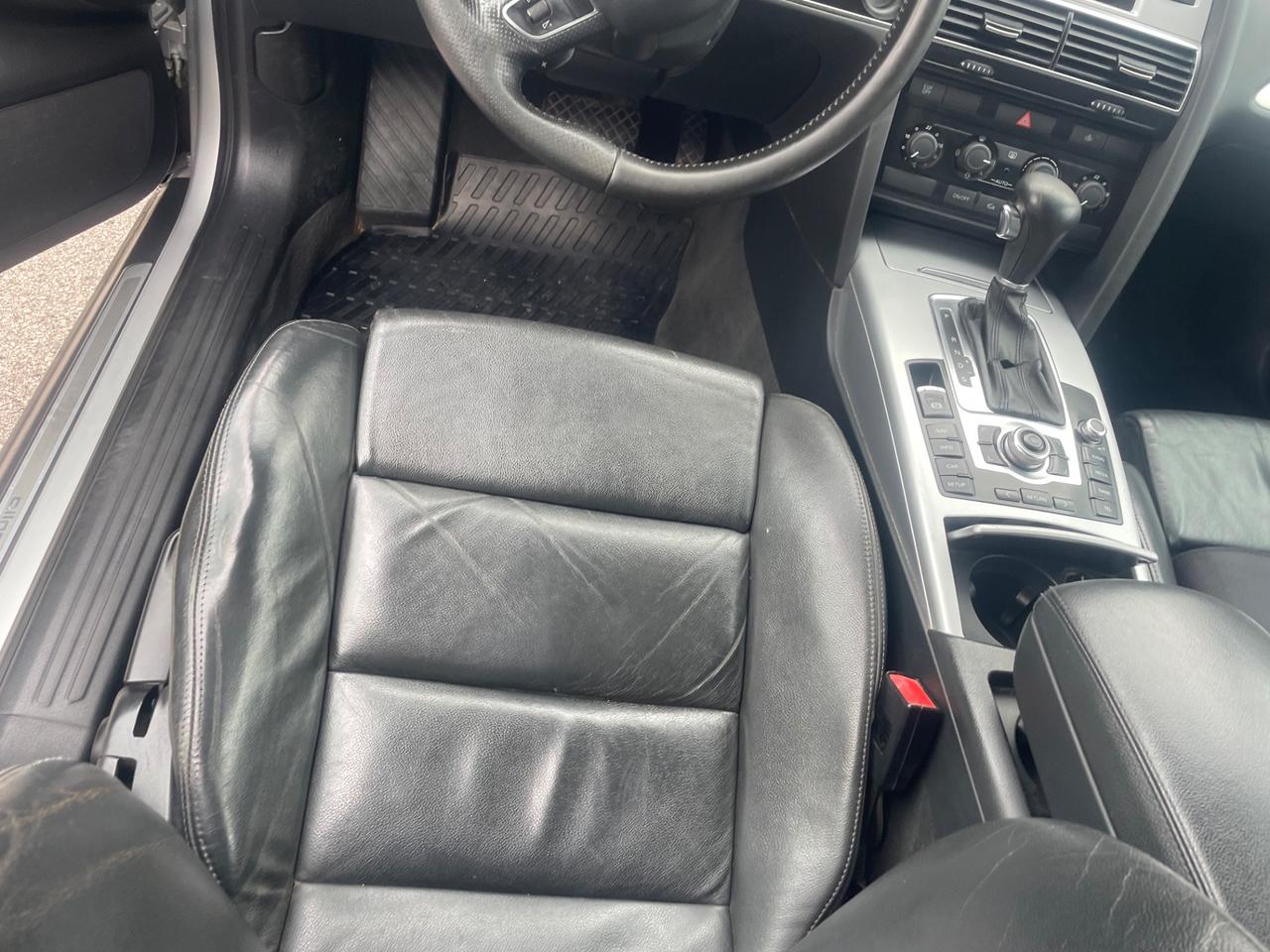 Audi a6 allroad 3.0 TDI 240 cv anno 2011 perfetto dí tutto
