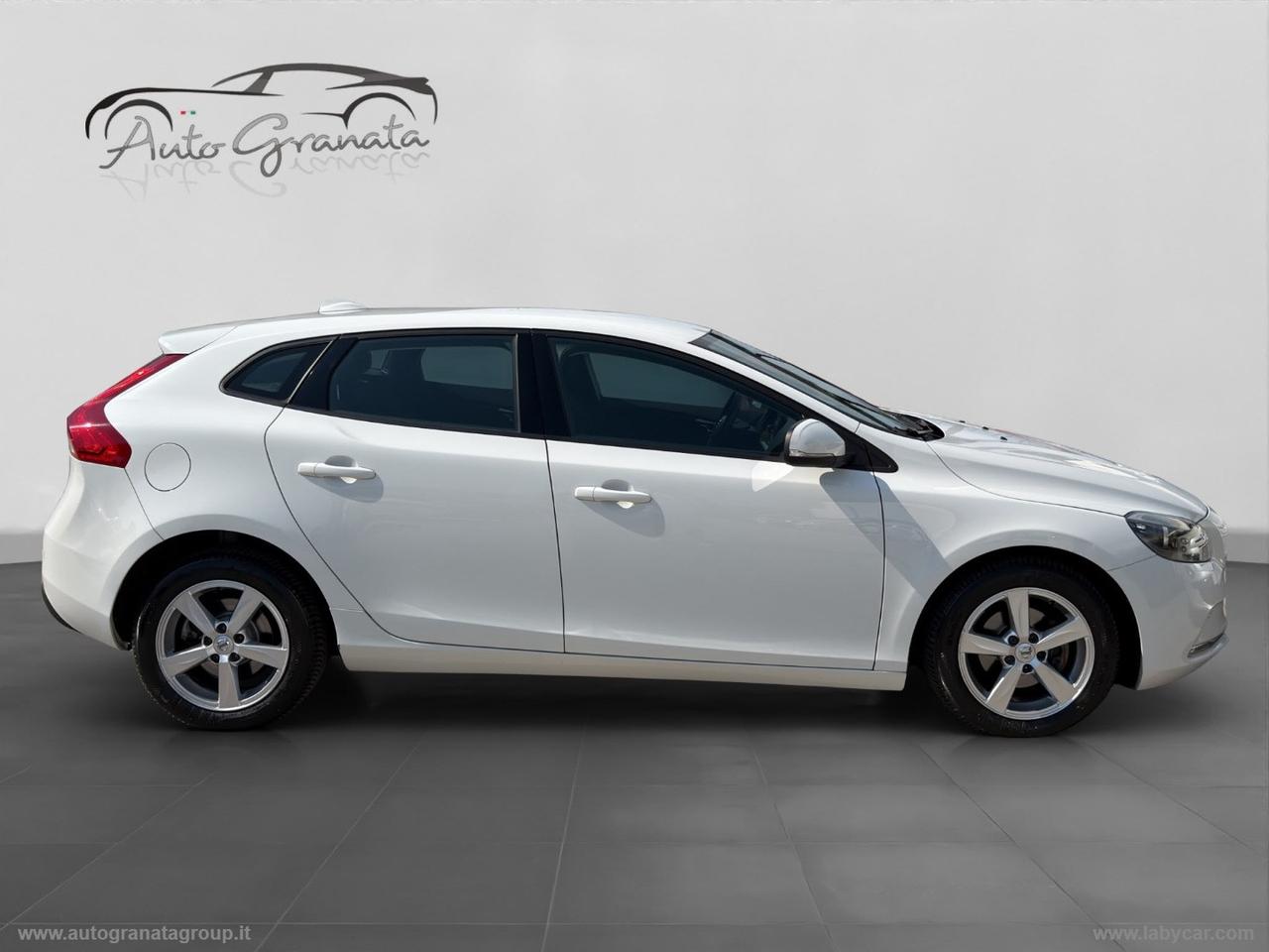 VOLVO V40 D2 Momentum BELLA AFFARE VERO!