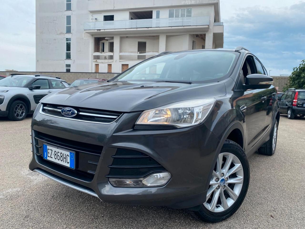 Ford Kuga 2.0 TDCI 120 CV full opt nuova 2015