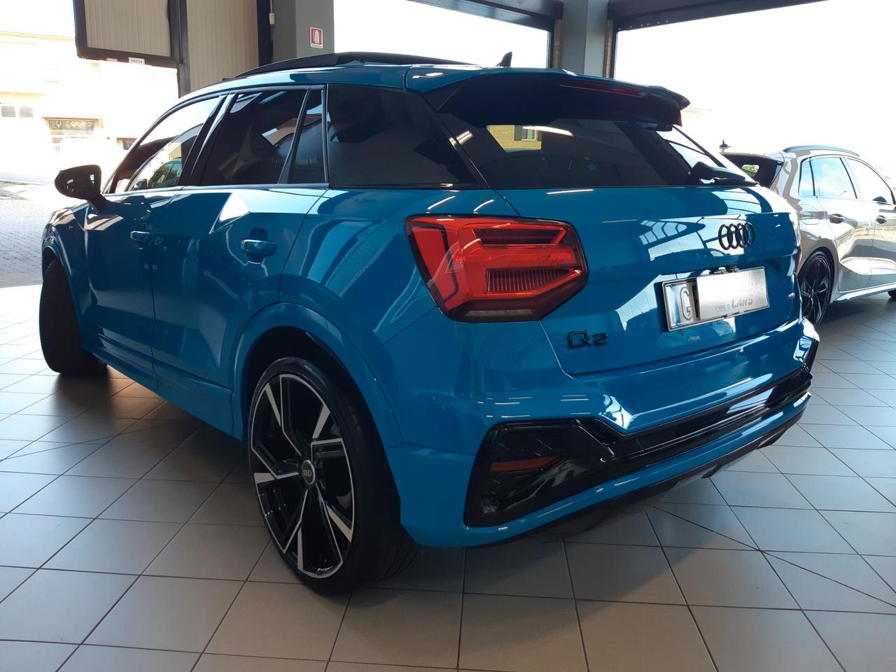 Audi Q2 35 TDI quattro S tronic Identity Black Con I 20