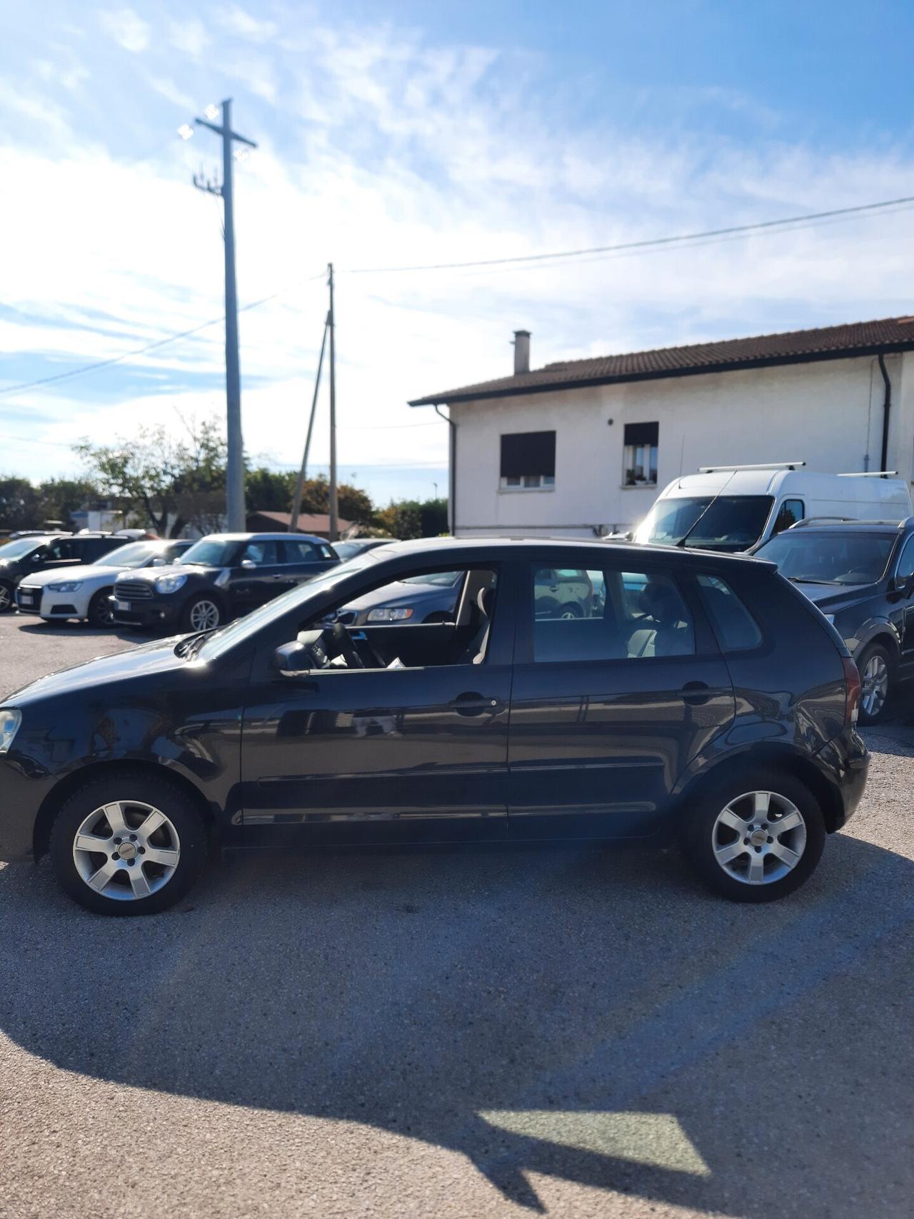 Volkswagen Polo 1.4/69CV TDI 5p Ok neopatentati