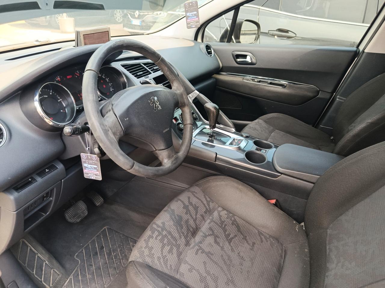 Peugeot 3008 1.6 HDi 112CV cambio robotizzato Premium