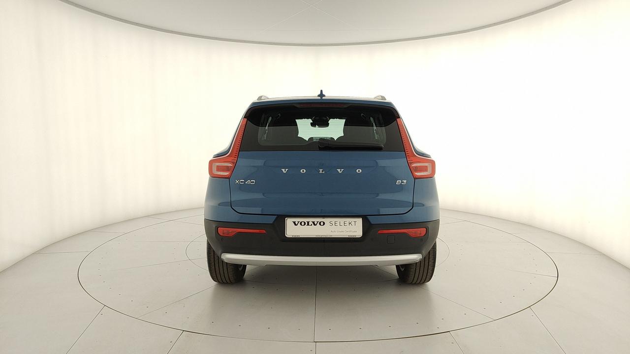 VOLVO XC40 2.0 b3 Core auto