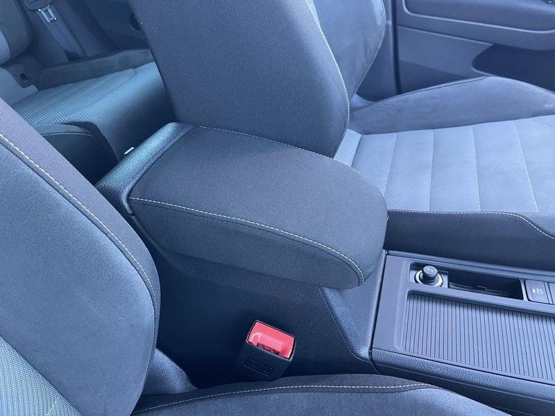 Volkswagen Golf 5p 1.6 tdi Sport Edition 110cv dsg