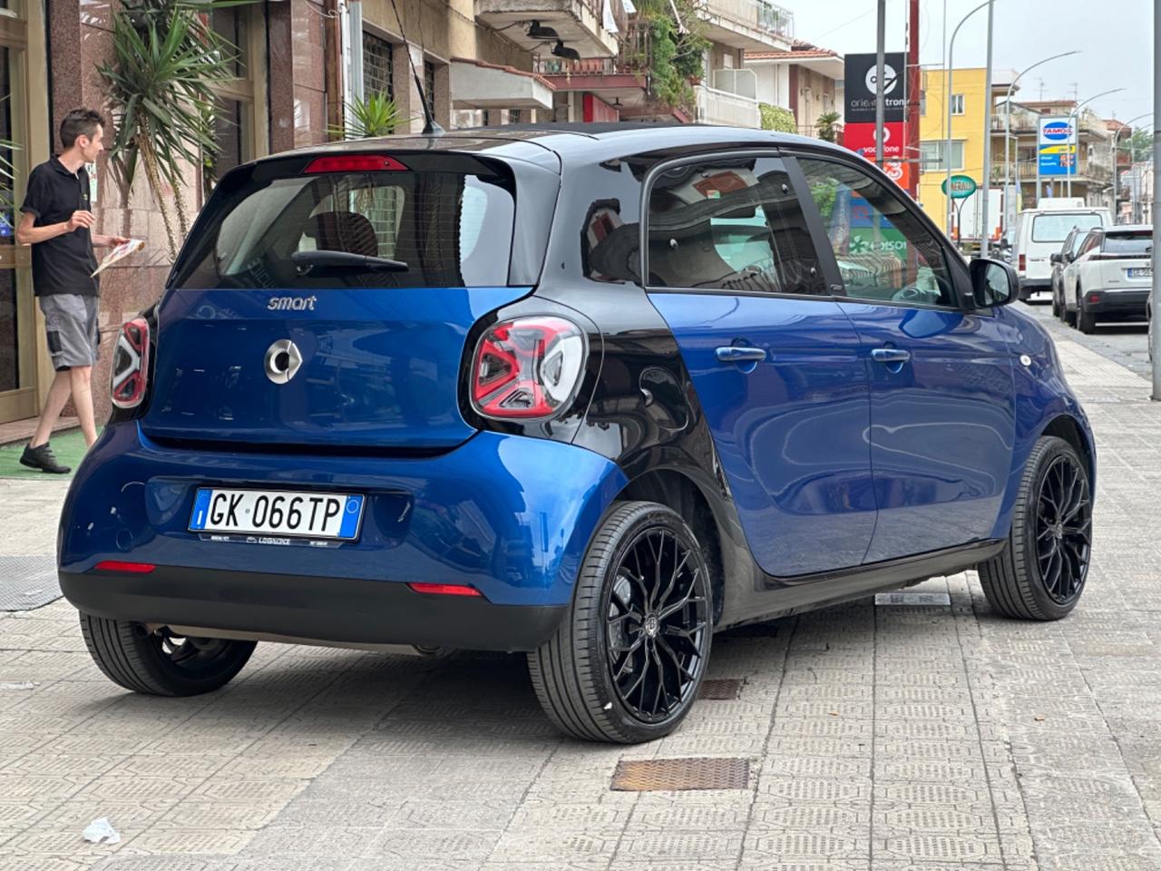 Smart ForFour tua a 131€ al mese senza anticipo