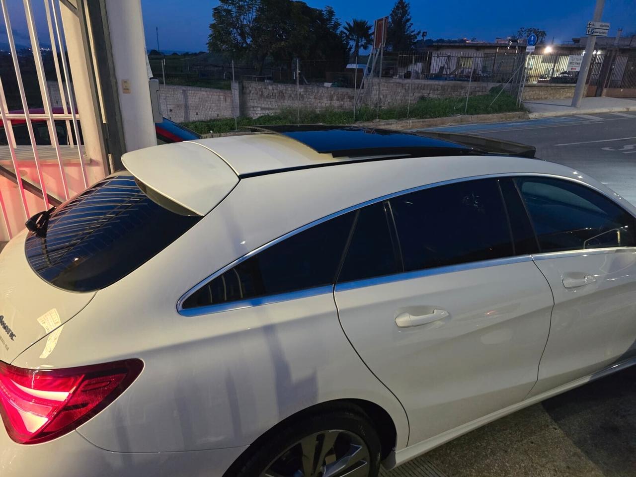 Mercedes-benz CLA 220 d S.W. Automatic Premium PACCHETTO AMG