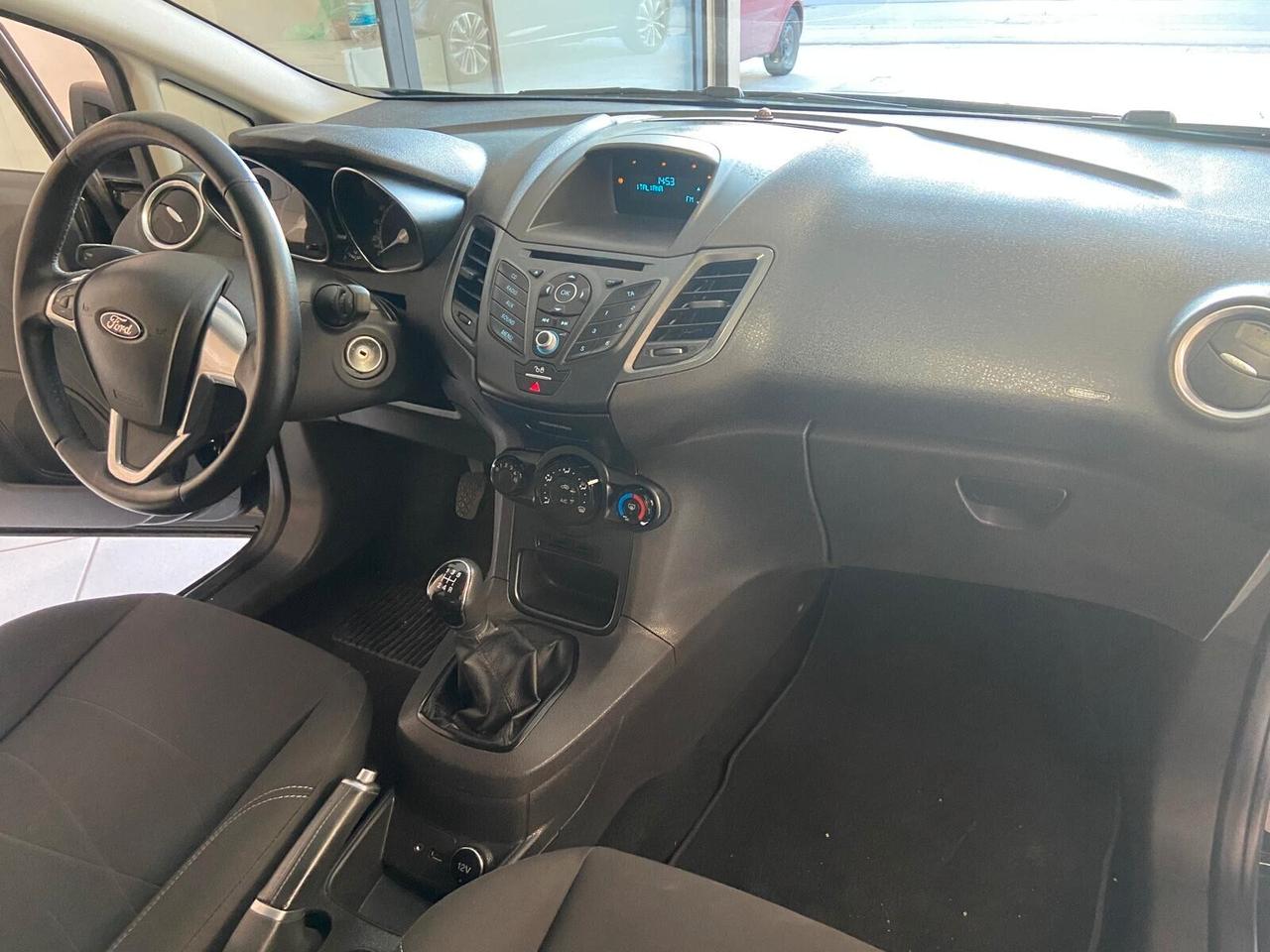 Ford Fiesta 1.5 TDCi 75CV 5 porte Titanium