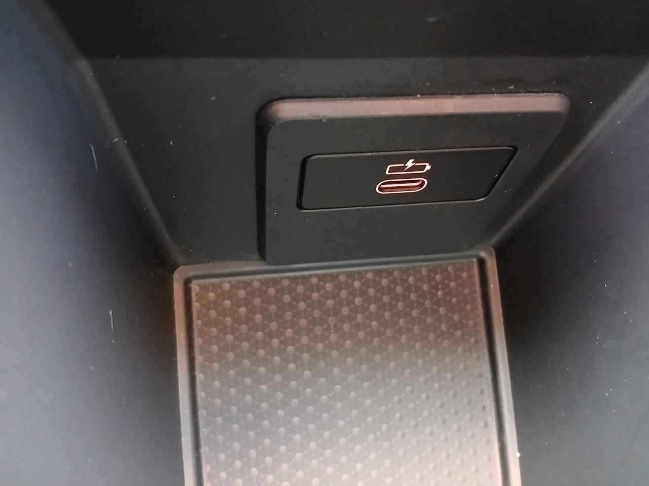 BMW 116 116i ADVANTAGE BENZ AUTO 2023