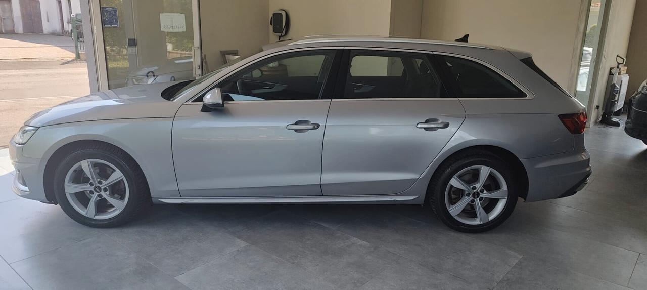Audi A4 Avant 35 TDI/163 CV S tronic Business Advanced