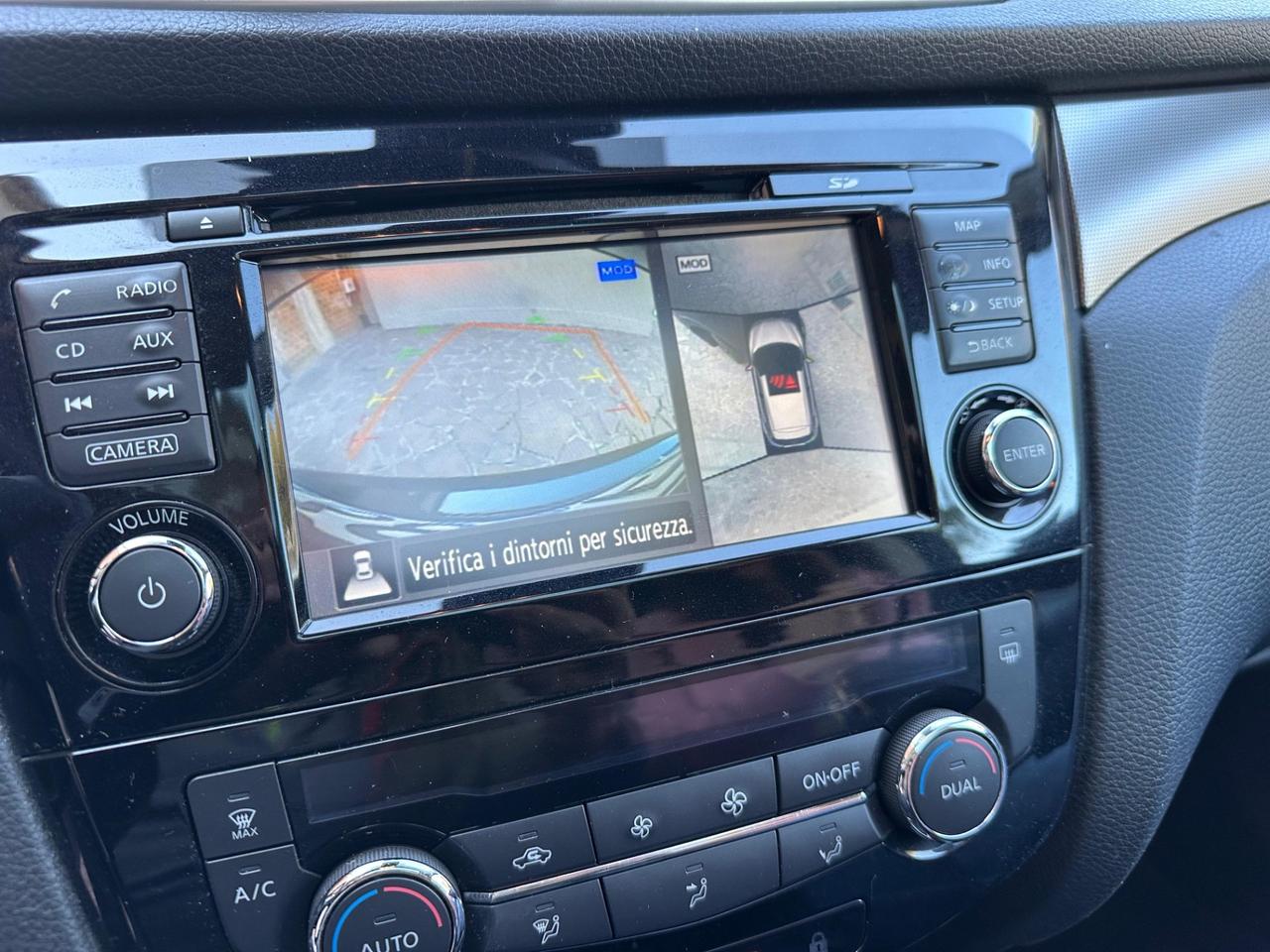 Nissan Qashqai 1.5 dCi N-Connecta