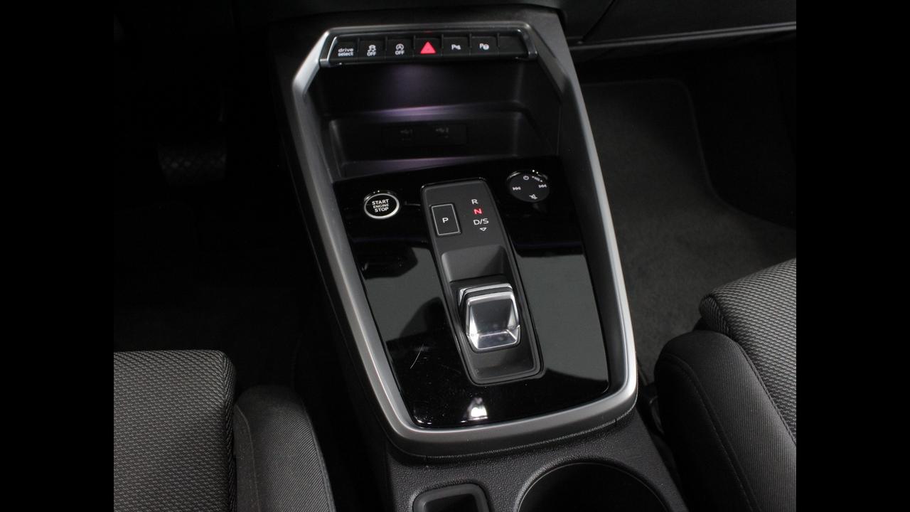 AUDI A3 IV 2020 Sportback - A3 Sportback 35 2.0 tdi S line Edition s-tronic