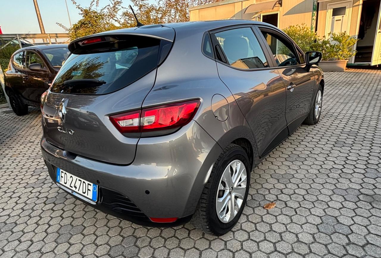 Renault Clio 1.2 75CV GPL 5 porte