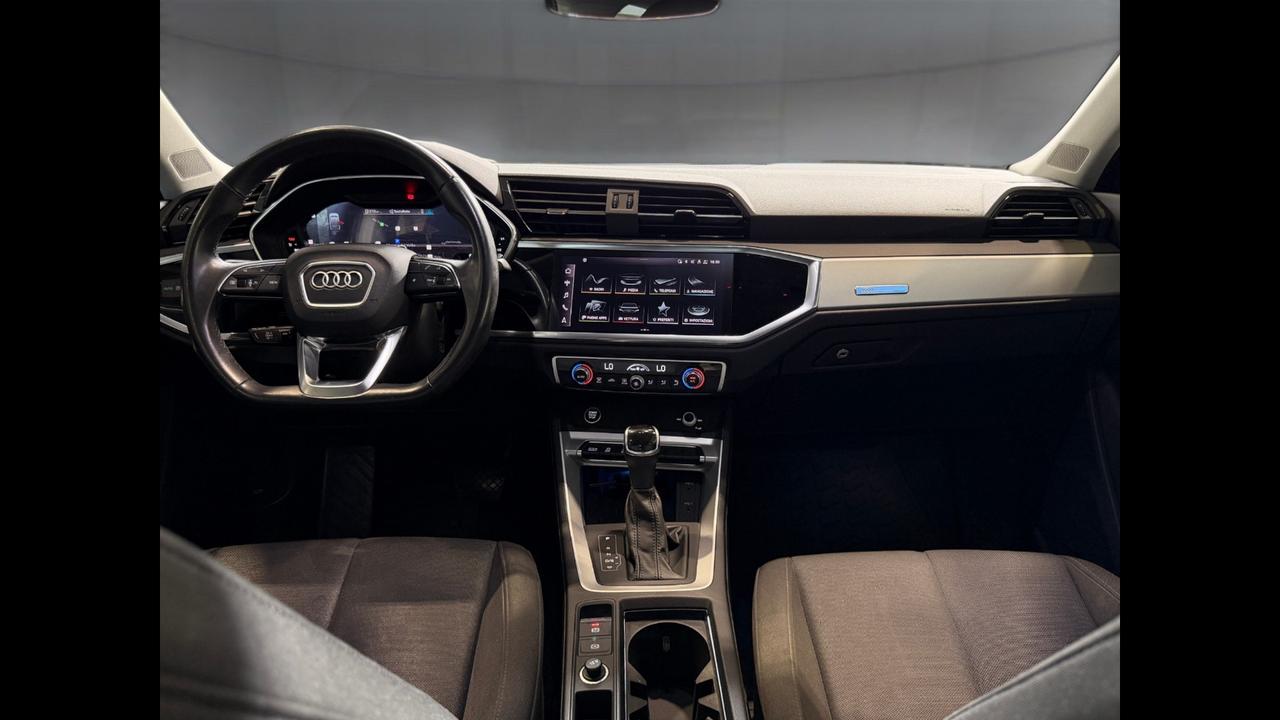 AUDI Q3 I 2019 Sportback - Q3 Sportback 35 2.0 tdi Business Plus