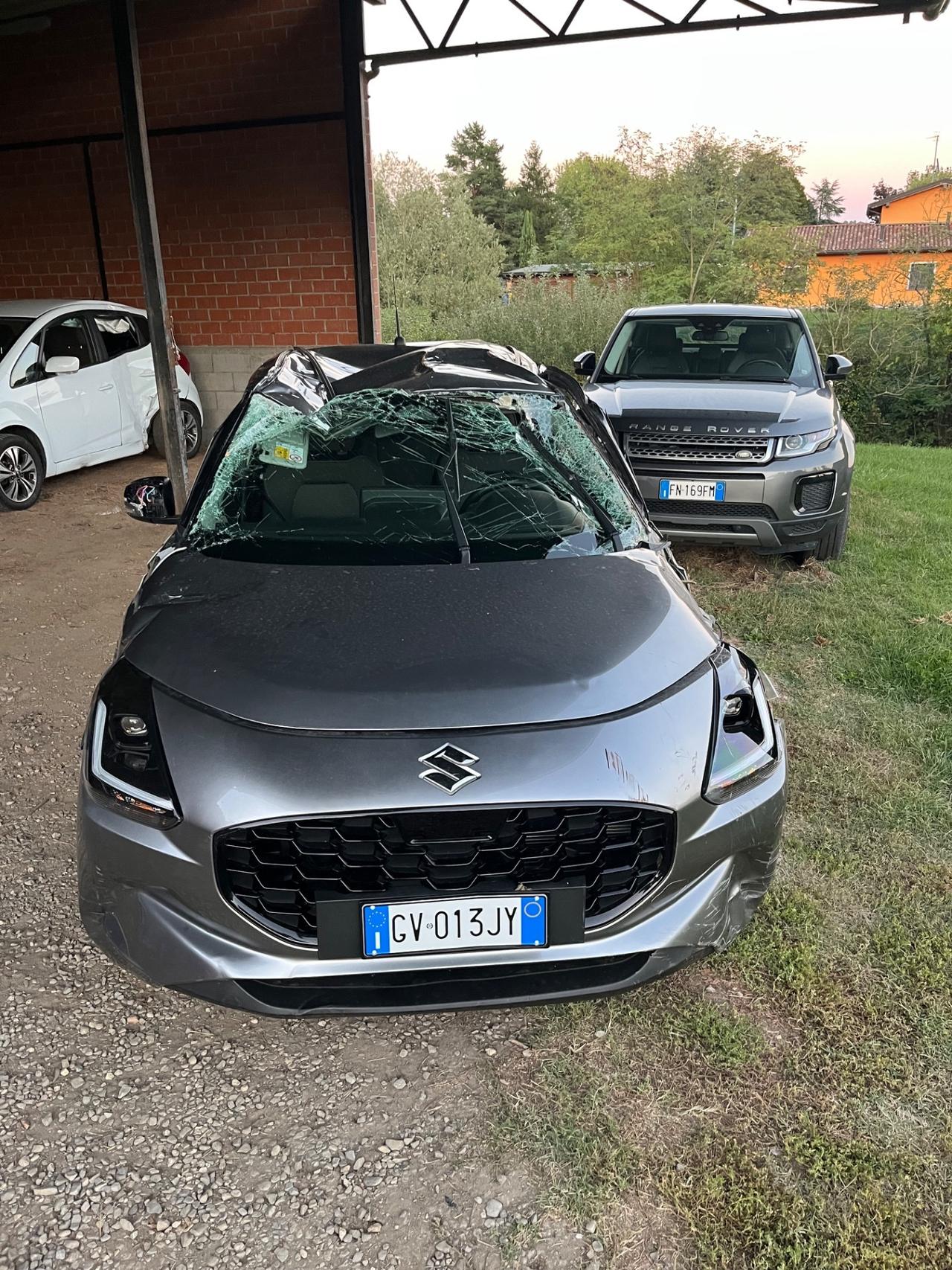 Suzuki Swift 1.2 Hybrid Top 2024 SOLI 1000km INCIDENTATA