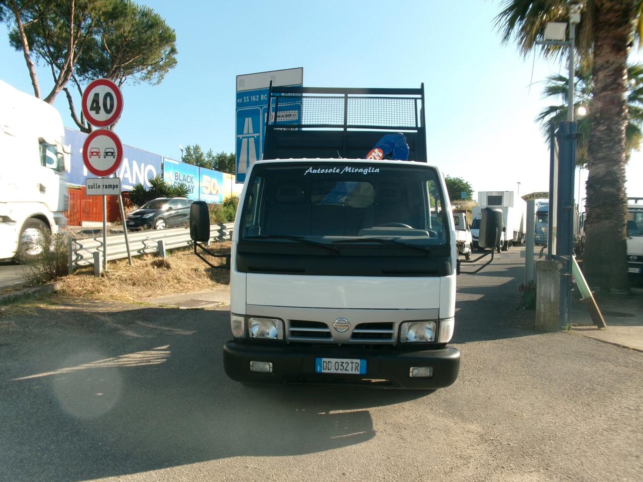 Nissan Cabstar 35-13 3000 130CV GRU PM 2523 3 SFILI RIBALTABILE TRILARALE