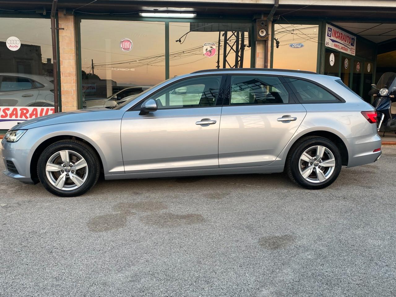 Audi A4 Avant 35 TDI S tronic Design BUSINESS NAVI MY 19