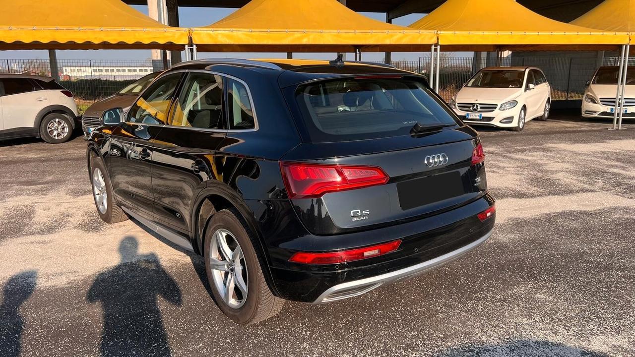 Audi Q5 2.0 TDI 190 CV quattro S tronic Business Sport