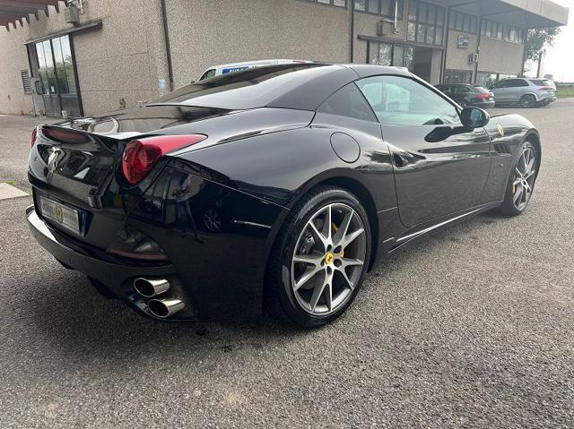 FERRARI California DCT