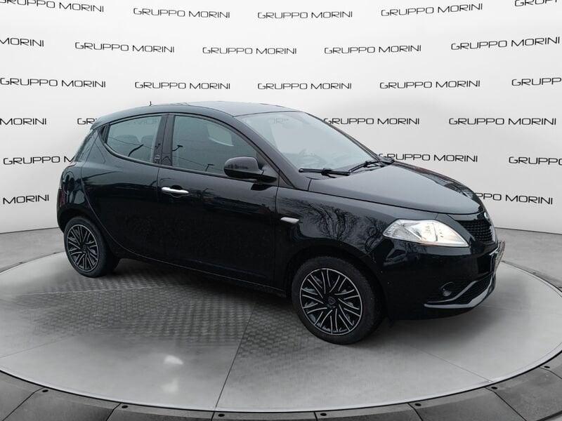 Lancia Ypsilon Ypsilon 1.0 FireFly 5 porte S&S Hybrid Ecochic Silver
