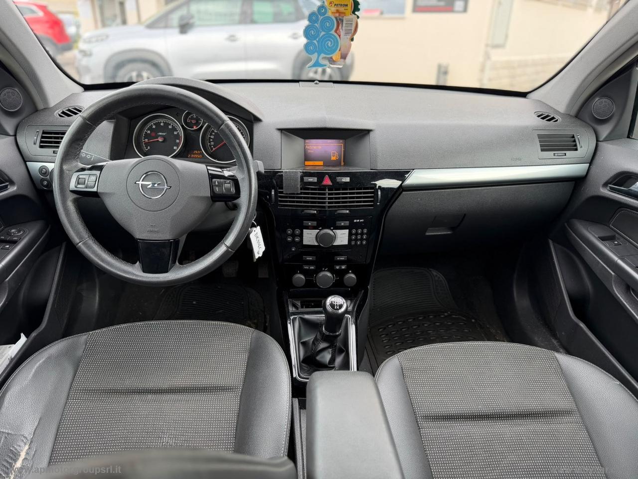 OPEL Astra 1.6 16V VVT 5p. Club