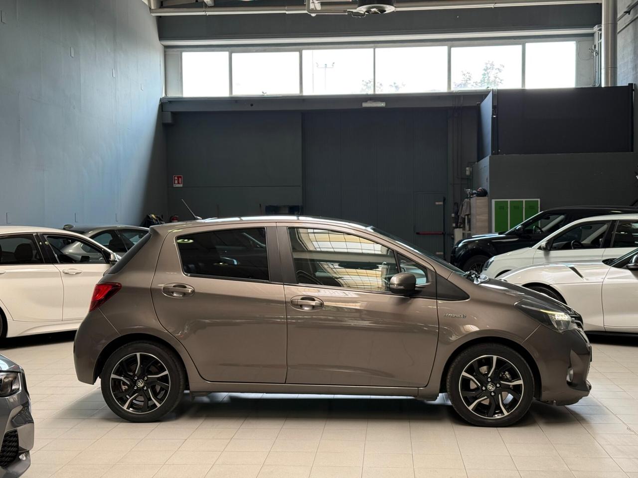 Toyota Yaris 1.5 Hybrid 5 porte neopatentati
