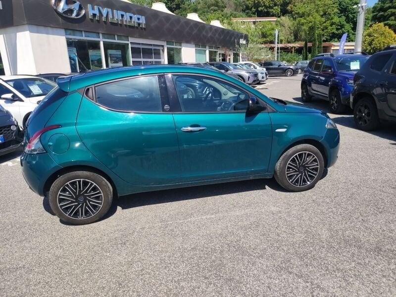 Lancia Ypsilon III 2015 1.0 firefly hybrid Maryne s&s 70cv