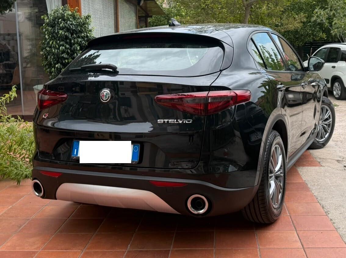 Alfa Romeo Stelvio 2.2 TD 190CV AT8 Q4 Business