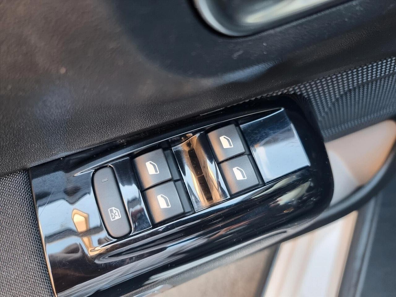 Citroen C3 PureTech 110 S&S EAT6 Shine CAMBIO AUTOMATICO 24 MESI GARANZIA