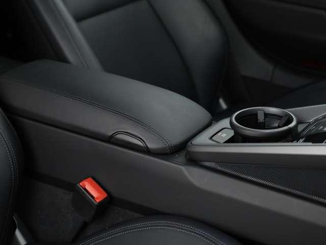 Porsche 992 cabrio 3.0 carrera auto