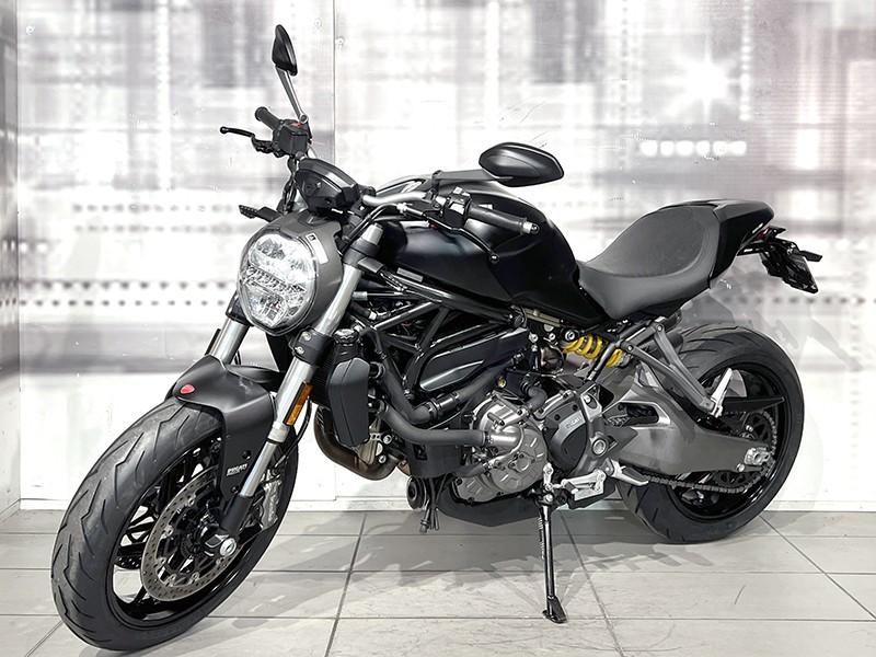 Ducati Monster 821 Dark Stealth