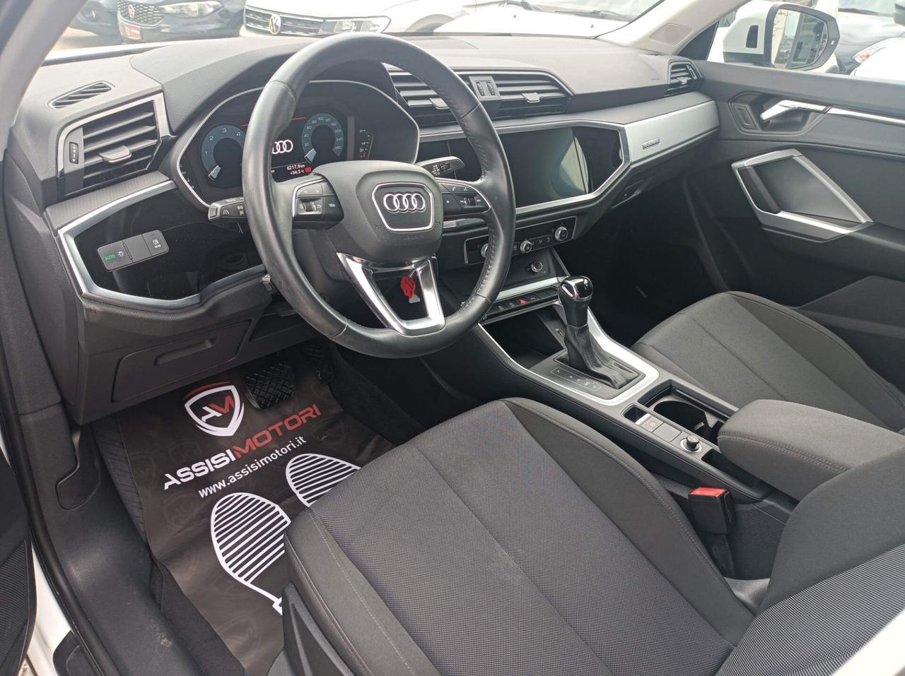 Audi Q3 40 TDI quattro S tronic Business Advanced