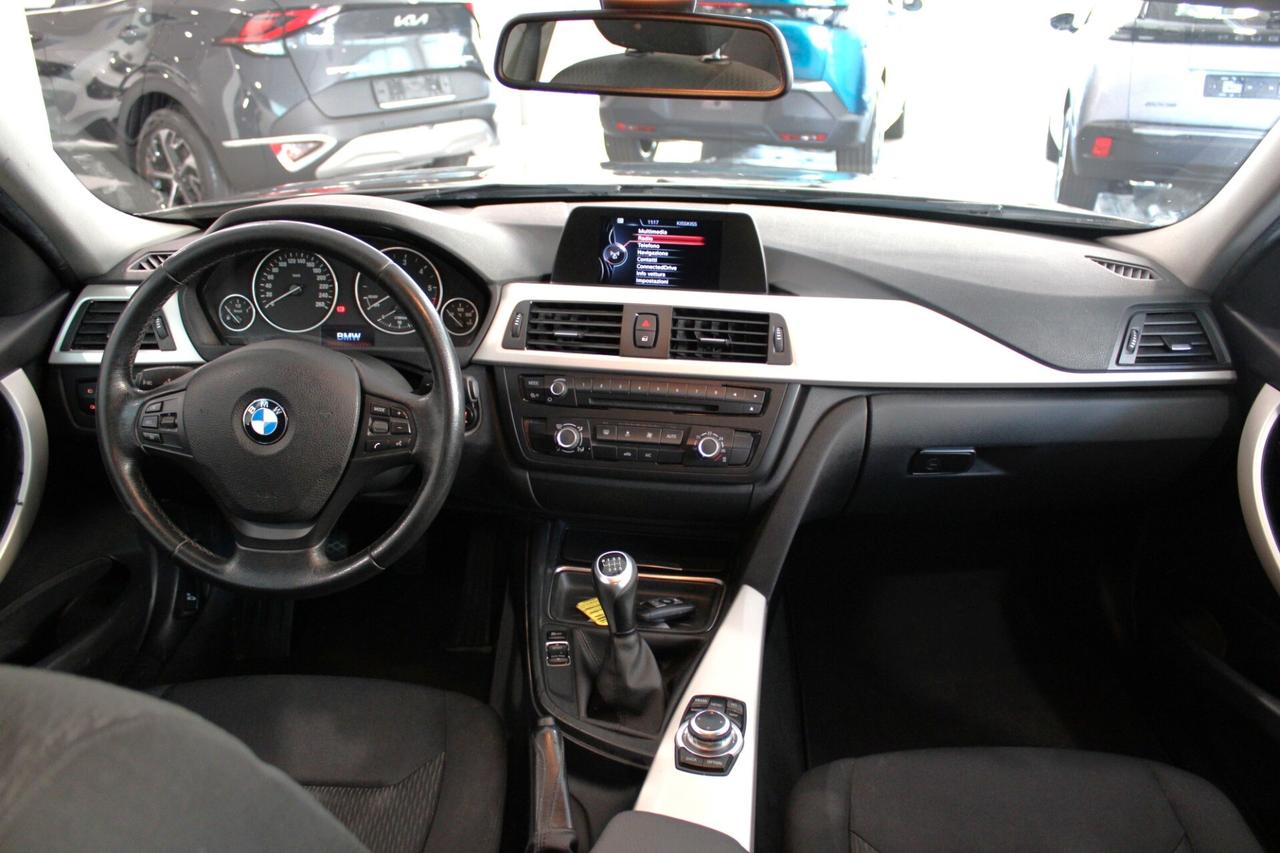 BMW 316D Touring 2.0 Business - 2015