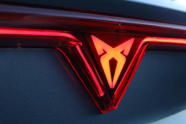 SEAT Leon CUPRA Leon 1.5 eTSI 150 CV DSG